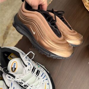 Nike Women's Bronze and Black Athletic Shoes